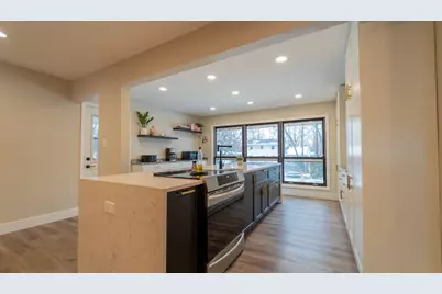 1324 Vivian Lane, Munster, IN 46321 - Photo 15