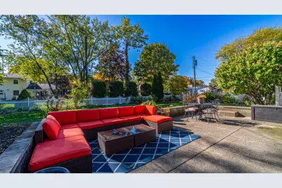 1324 Vivian Lane, Munster, IN 46321 - Photo 59