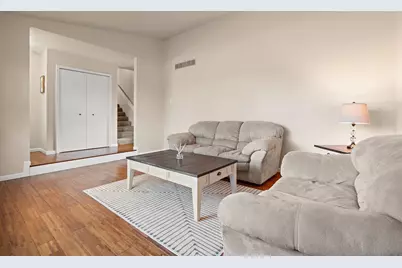 57 Worchester Drive, Valparaiso, IN 46383 - Photo 5