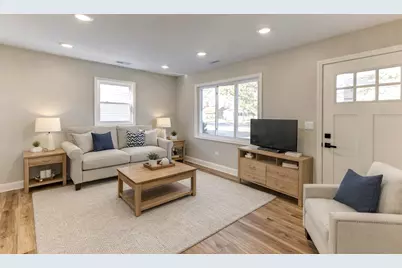 737 Center Street, Crown Point, IN 46307 - Photo 3