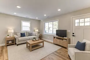 737 Center St, Crown Point, IN 46307 - Photo 3