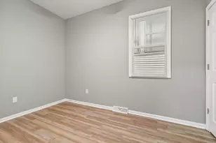 4908 Grasselli Ave, East Chicago, IN 46312 - Photo 13