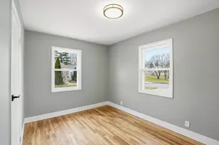 1101 Sycamore St, Crown Point, IN 46307 - Photo 17