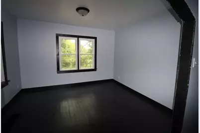 516 Ridgeland Avenue, Michigan City, IN 46360 - Photo 7