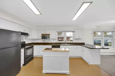 204 N Main Street, Kouts, IN 46347 - Photo 9