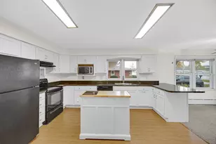 204 N Main St, Kouts, IN 46347 - Photo 9