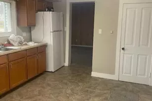 302 Lafayette St, Valparaiso, IN 46383 - Photo 15