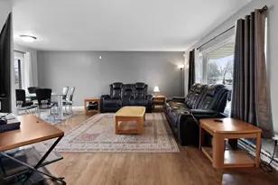 5950 Hayes Pl, Merrillville, IN 46410 - Photo 3