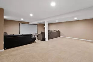 5950 Hayes Pl, Merrillville, IN 46410 - Photo 17