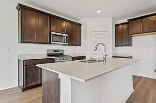 444 Fry St, Hebron, IN 46341 - Photo 3