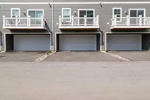 10743 Violette Wy, Saint John, IN 46373 - Photo 3