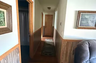 2639 E 9th Pl, Hobart, IN 46342 - Photo 5