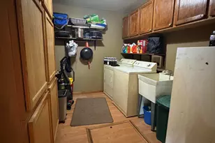 2639 E 9th Pl, Hobart, IN 46342 - Photo 21