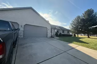 2639 E 9th Pl, Hobart, IN 46342 - Photo 19