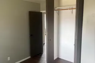 1337 W Cleveland Ave, Hobart, IN 46342 - Photo 11