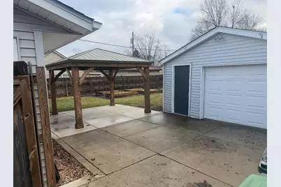 1337 W Cleveland Avenue, Hobart, IN 46342 - Photo 17