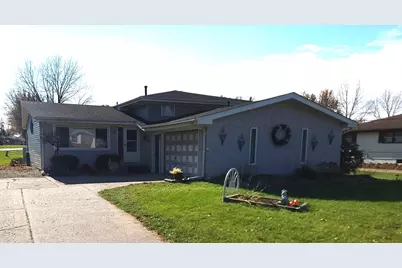 1328 Hilltop Drive, Lowell, IN 46356 - Photo 3