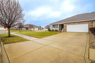 1933 Northwinds Dr, Dyer, IN 46311 - Photo 5