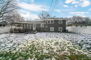 241 Lawndale Dr, Munster, IN 46321 - Photo 19