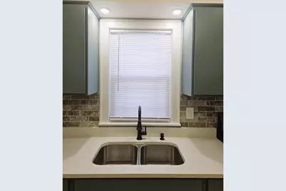 4339 Hickory Avenue, Hammond, IN 46327 - Photo 17