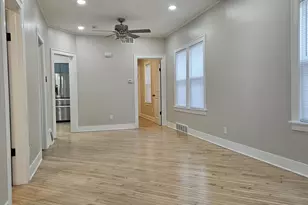 4339 Hickory Ave, Hammond, IN 46327 - Photo 9