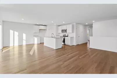 435 Fry Street, Hebron, IN 46341 - Photo 3