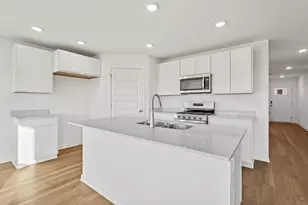 435 Fry St, Hebron, IN 46341 - Photo 5