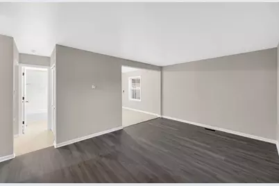 625 S Wells Street, Gary, IN 46403 - Photo 11