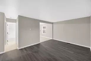 625 S Wells St, Gary, IN 46403 - Photo 11