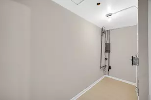 625 S Wells St, Gary, IN 46403 - Photo 9