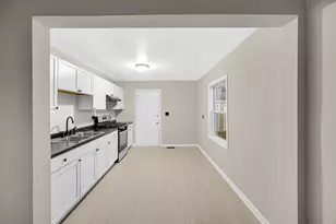 625 S Wells St, Gary, IN 46403 - Photo 7