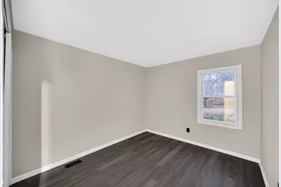 625 S Wells Street, Gary, IN 46403 - Photo 17