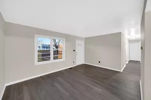 625 S Wells St, Gary, IN 46403 - Photo 5