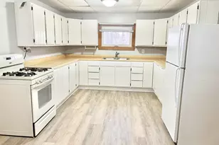 400 S Liberty St, Hobart, IN 46342 - Photo 5