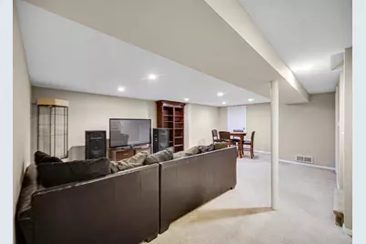 9418 Cleveland Street, Crown Point, IN 46307 - Photo 17