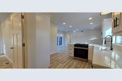 7325 Locust Avenue, Gary, IN 46403 - Photo 37