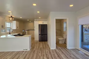 7325 Locust Ave, Gary, IN 46403 - Photo 19