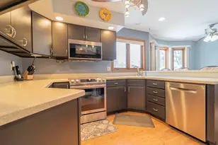 9427 Van Buren St, Crown Point, IN 46307 - Photo 13