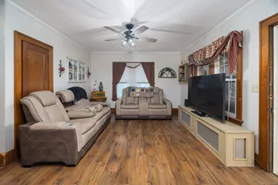 313 E Graham Street, Kentland, IN 47951 - Photo 5