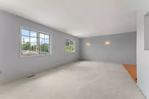 204 Barbara Jean Dr, Schererville, IN 46375 - Photo 5