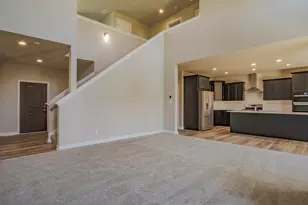 3106 Forestside Ln, Valparaiso, IN 46385 - Photo 5