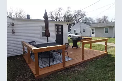 1001 E Chicago Street, Valparaiso, IN 46383 - Photo 3