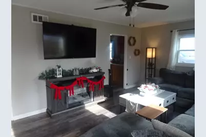 1001 E Chicago Street, Valparaiso, IN 46383 - Photo 5