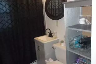 1001 E Chicago St, Valparaiso, IN 46383 - Photo 7