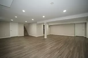 6092 Cleveland St, Merrillville, IN 46410 - Photo 23