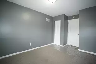 6092 Cleveland St, Merrillville, IN 46410 - Photo 11