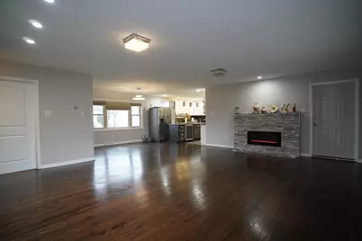 6092 Cleveland Street, Merrillville, IN 46410 - Photo 5