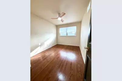 1838 Holly Lane, Munster, IN 46321 - Photo 11