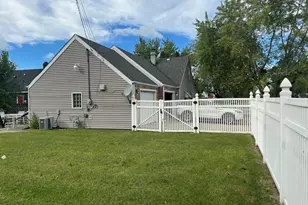 3507 W 20th Ave, Gary, IN 46404 - Photo 5