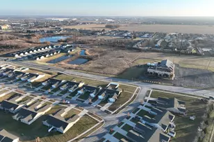 595 W 85th Dr, Merrillville, IN 46410 - Photo 25